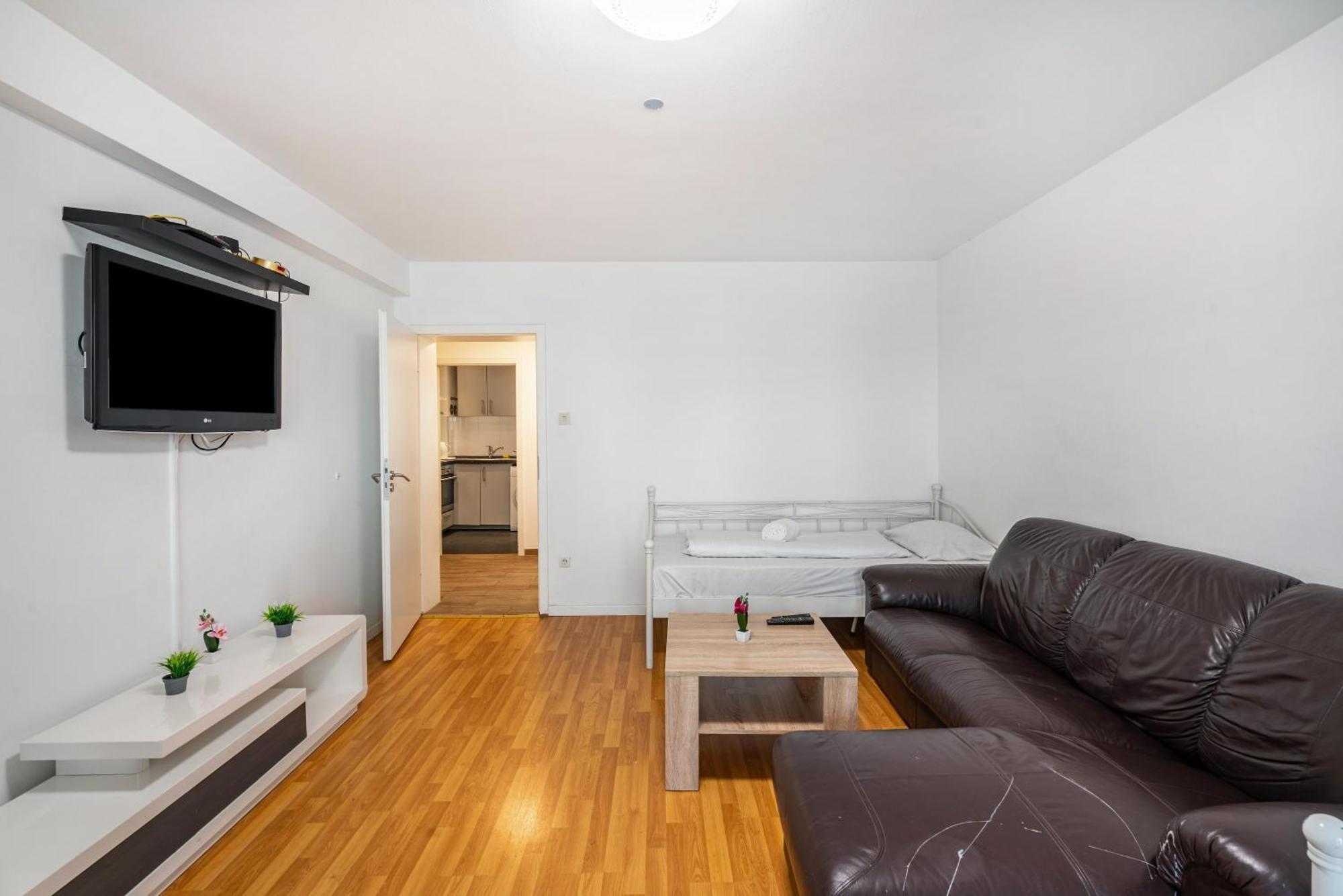 Aldars 10 Apartment *